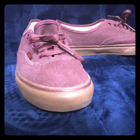 vans authentic maroon gum sole